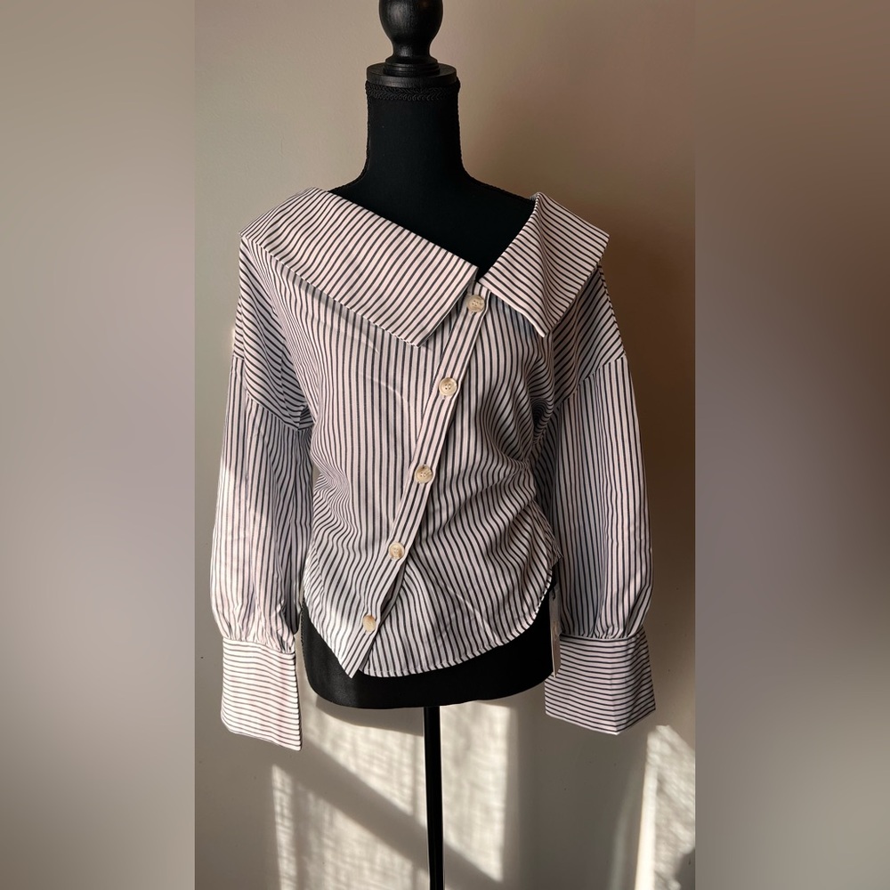 Commense Striped asymmetrical packed button shirt… - image 4